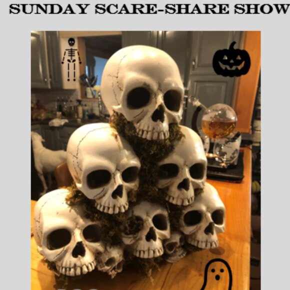 Other - Sorta Merry Sorta Scary Scare Show!! Join me, Nani and Jamba! Happy Horrormas 👻